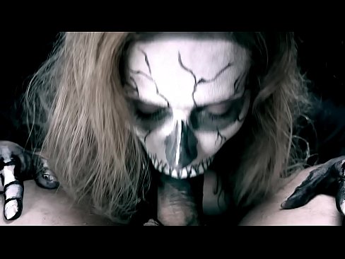❤️ Tfajla tad-dimostrazzjoni terda vit b'ħalqha iswed u tibla' cum. Video tal-ħakk f'mt.porngipfy.ru ❌️❤